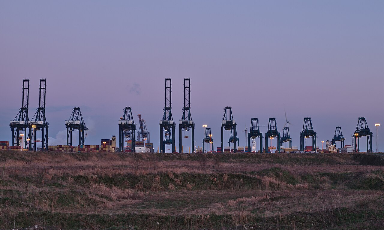 Meeting Manufacturers' Diverse Material Needs with a Stable Supply Chain Meeting Manufacturers' Diverse Material Needs with a Stable Supply Chain